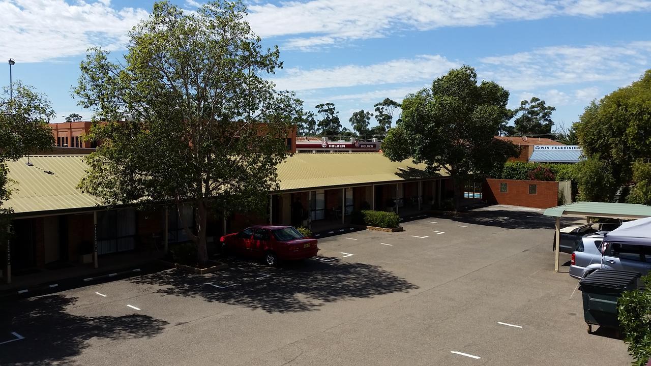 Yambil Inn Griffith Exterior foto